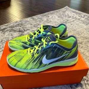 NEW Nike Free 5.0 TR FIT 5 PRT!